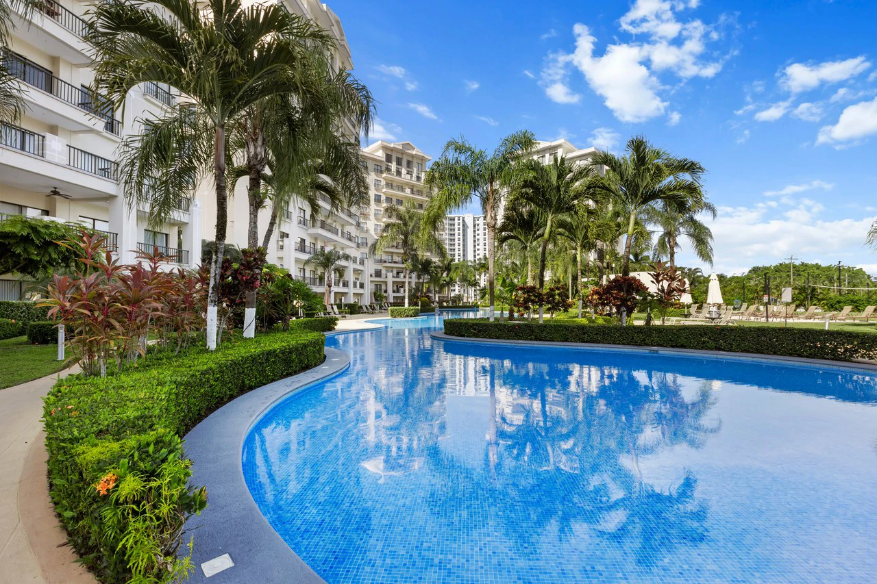 6th Floor 3-bedroom JacoBay Condo with Panoramic Sunrise, Mountain and Ocean Views - Gallery image 28
