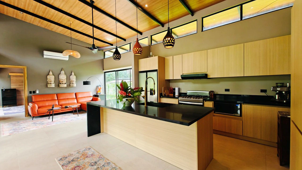 ID 843 - Playa Negra, Puerto Viejo: 2 Bd/2 Ba - Modern Luxury Minutes From the Beach - Gallery image 10