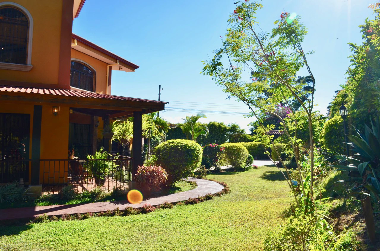Countryside and Mountain House For Sale in San pablo - Gallery image 8