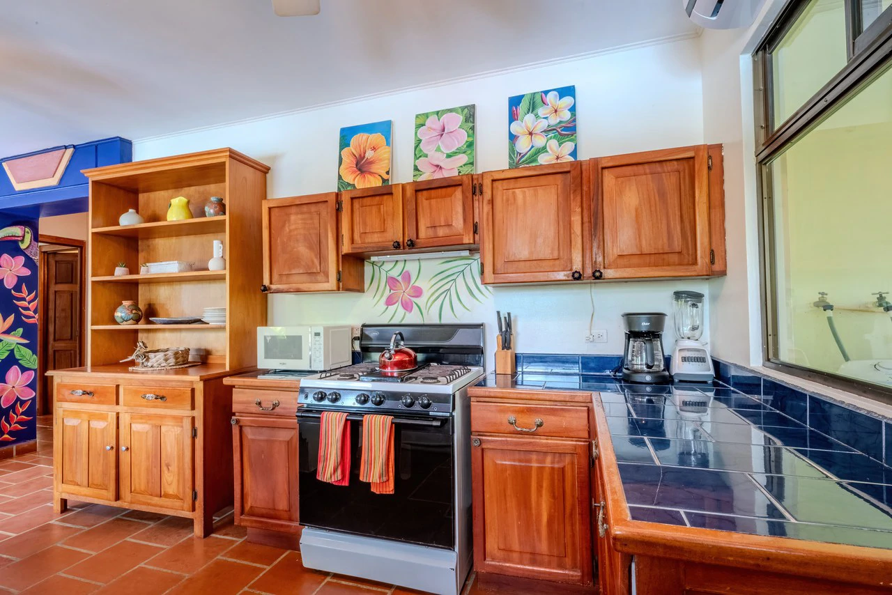 Rare Opportunity: Two Ocean View Homes in Exclusive Marina Vista, Escaleras - Gallery image 35