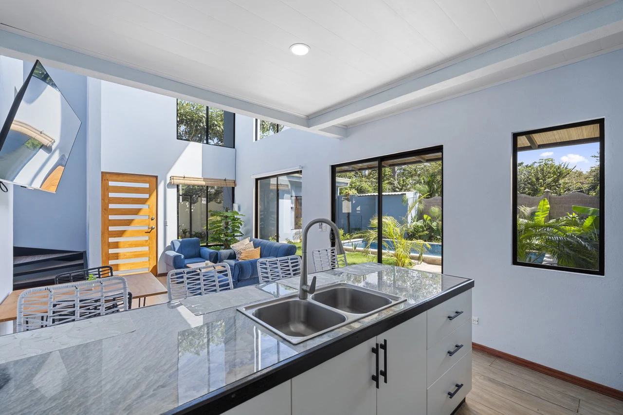 Casa Azul: House & Cabina For Sale Near Tamarindo! - Gallery image 10