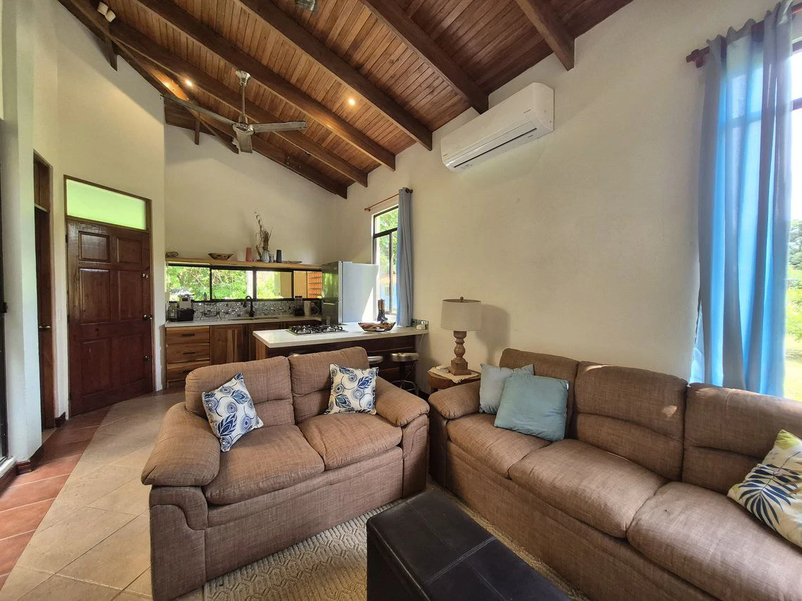 Casa Ora: Price Reduction - Charming Renovated Home with Expansion Potential, Close to All Amenities. - Gallery image 12