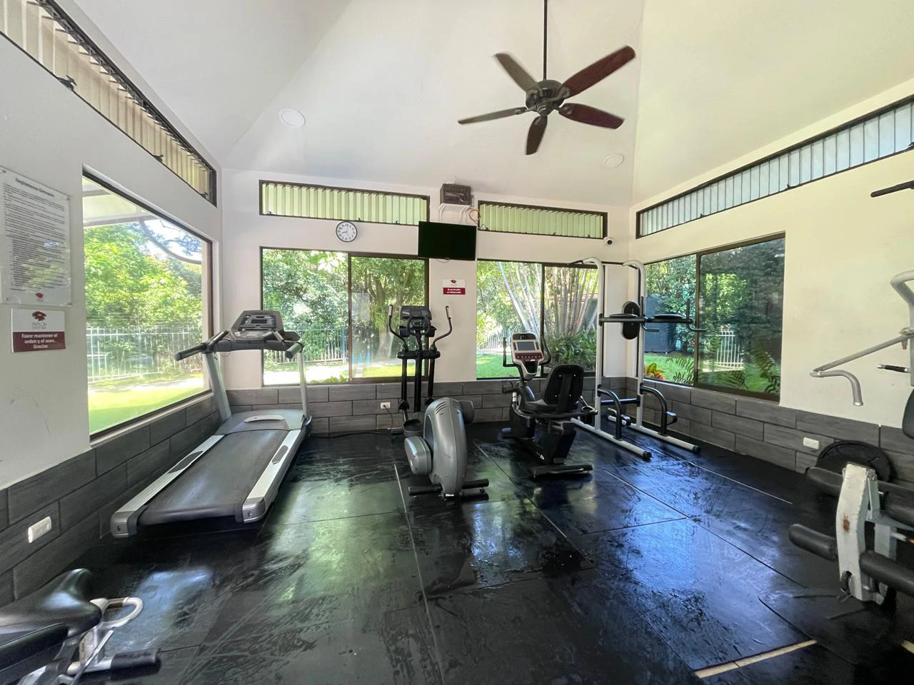2 bedroom furnished apartament for sale Santa Ana Costa Rica - Gallery image 21