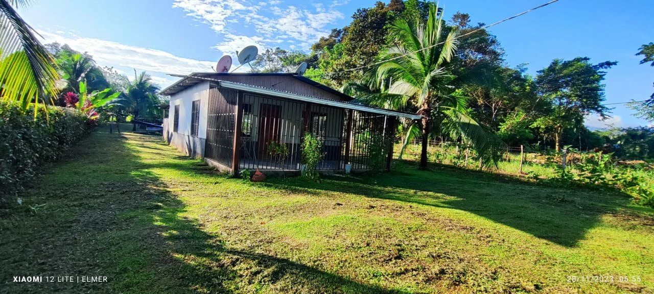 Small Wood House in Cañaza | A Charming Piece of Costa Rican Paradise - Gallery image 15