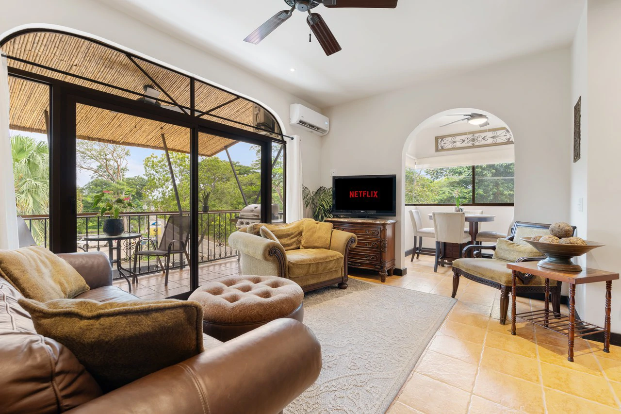 Laughing Gecko Suites: Beach Suites / Boutique Hotel For  Sale - Gallery image 22