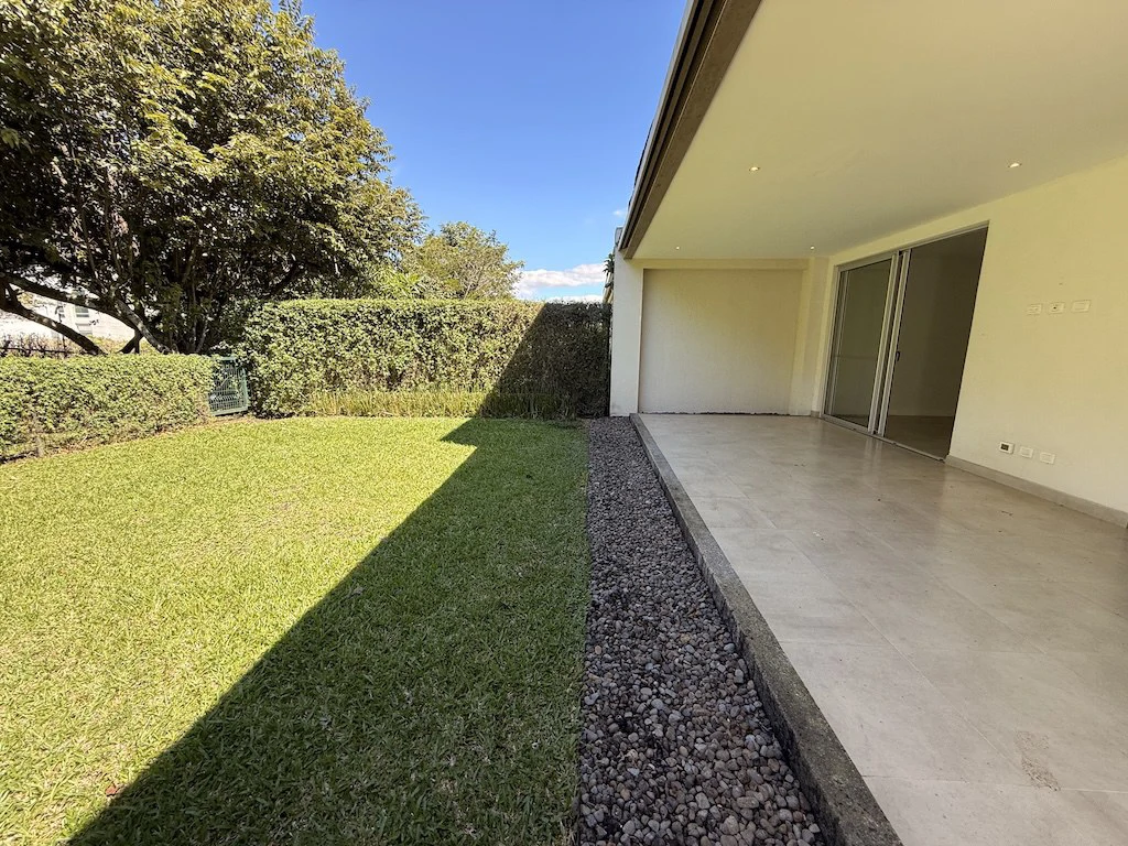 Casa de 4 Habitaciones + Sala de TV en Condominio Dukana: Townhouse For Sale in Guachipelín - Gallery image 18