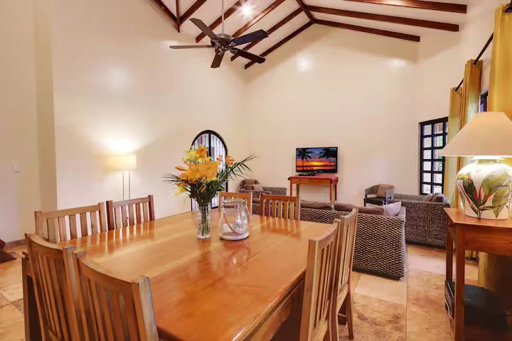 Amazing Casa Lago in Monterrey!: Private Lake and Close to Beaches! - Gallery image 9
