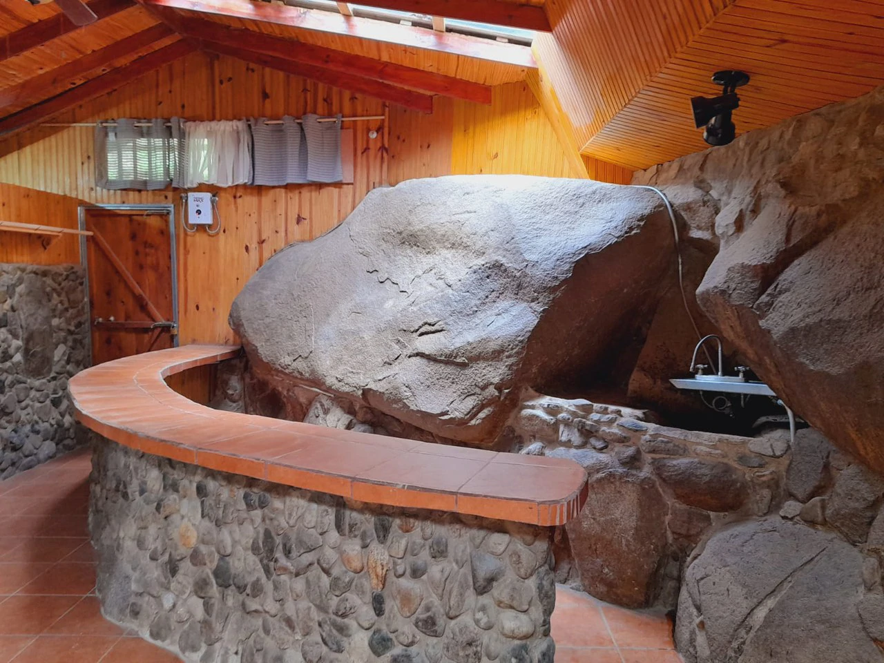 Mountain Retreat with River Views in San Gerardo de Rivas - Gallery image 7