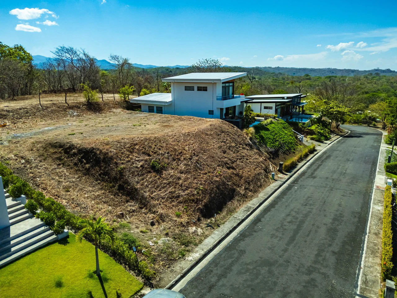 Lomas del Sol #37: Ocean View Lot in Gated Community Near Surf - Gallery image 8