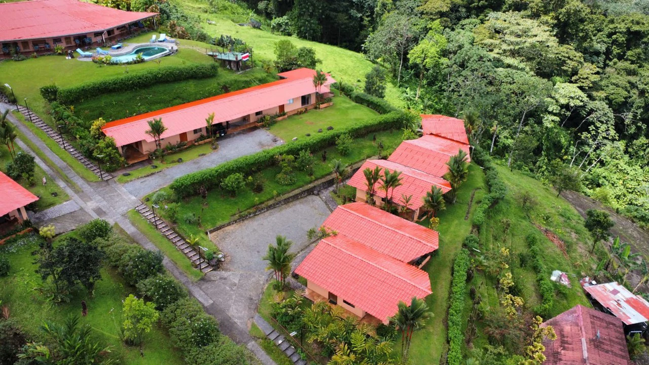 Nepenthe B&B: Hotel / B&B in the Rain Forest with spectacular views of Lake Arenal & Volcano. - Gallery image 21