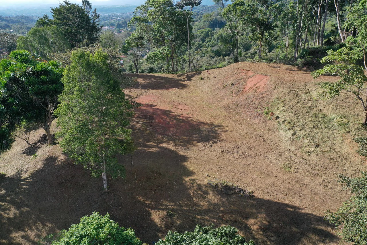 Stunning 2.4 Acre Property in Quebradas San Isidro del General - Gallery image 5