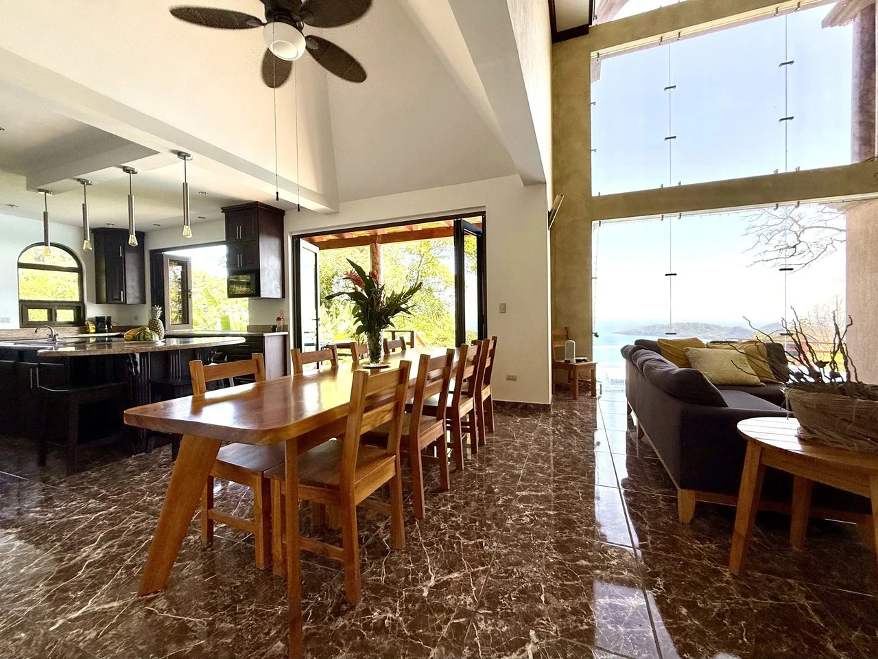 Casa Miramar: $1,000,000 Million Buys you your very own Private Mountain Paradise with Ocean View ! - Gallery image 16