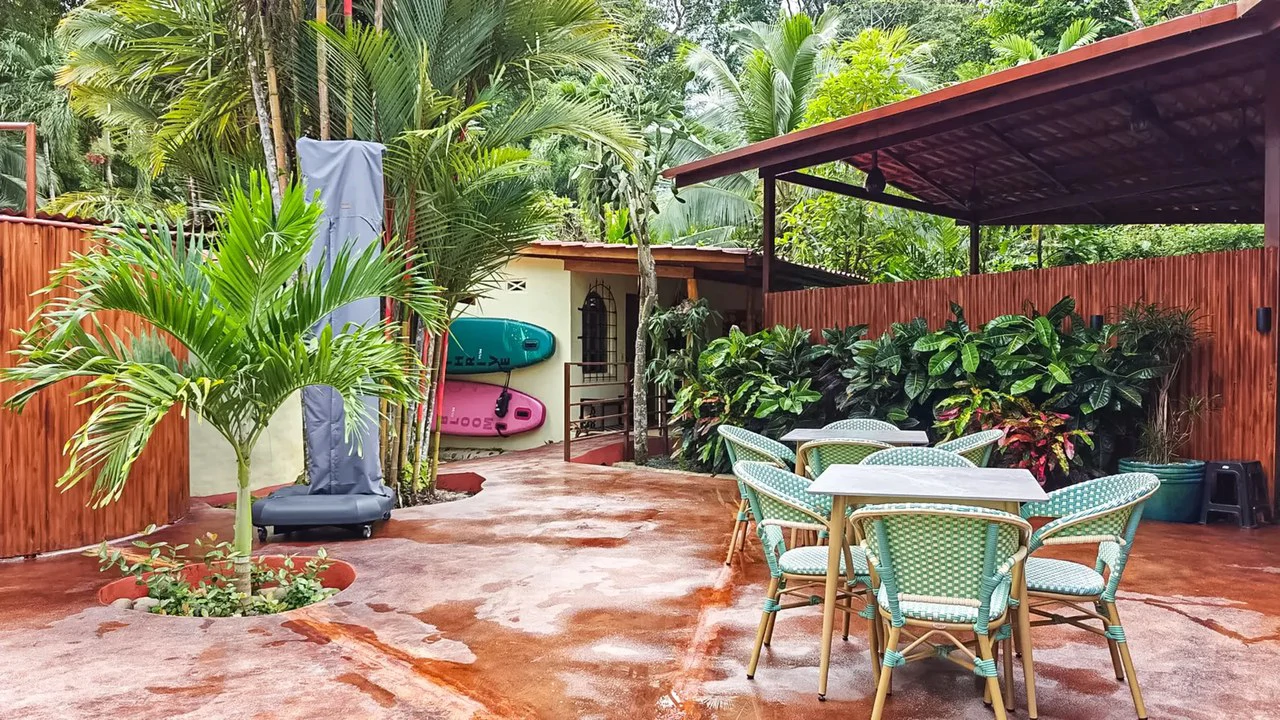 ID 956: Turnkey Entertainment Home with Pool on Titled 1,443m² Lot in Playa Chiquita - Gallery image 11
