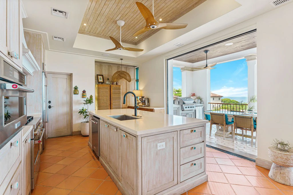 Villa Santorini: Four-level Oceanview Estate Nestled in the Hillside of Las Catalinas—Costa Rica’s Premier Car-free Beach Town. - Gallery image 12