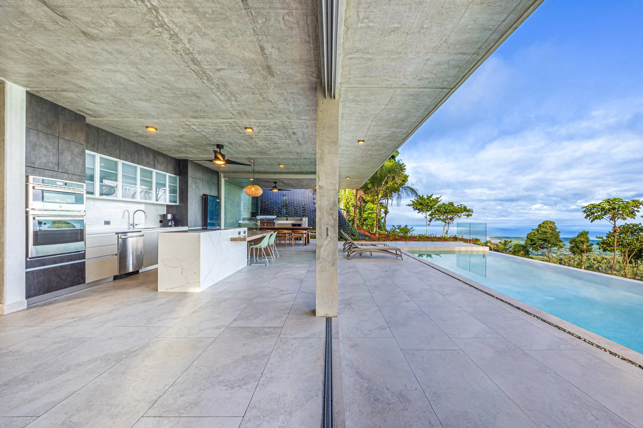 A True Estate Beyond Compare, Ocean Views For Miles: Mountain House For Sale in Uvita - Gallery image 10