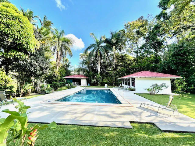 LG-002 Terreno Top Nuevo Arenal: Premium 1.45-Acre Gated Homesite in Nuevo Arenal | Panoramic Lake & Volcano Views, Private Boat Dock & Clubhouse - Gallery image 20