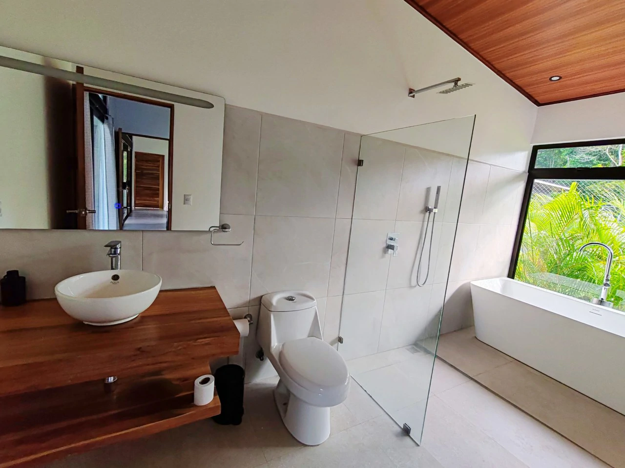 ID 4205: Modern Three-Bedroom Villa with Private Pool – Playa Negra, Puerto Viejo, Costa Rica - Gallery image 17