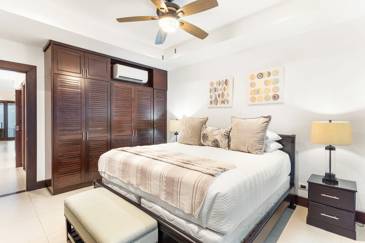 360 Splendor del Pacifico #305: Oceanview Perfection – Just Steps from the Infinity Pool - Gallery image 8