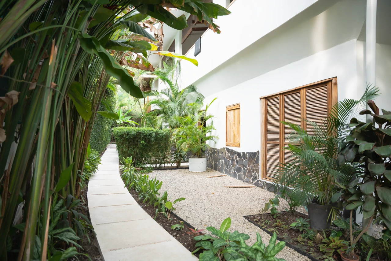 Boutique Apartment Property for Sale in Prime Location – Santa Teresa, Costa Rica: Turnkey Apartment Investment in Prime Santa Teresa Location - Gallery image 12
