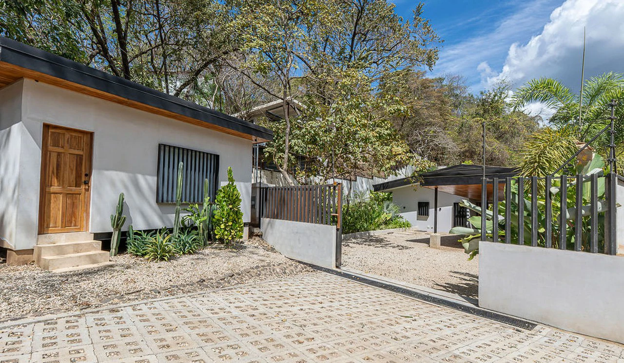 Casa Acqua: A Modern Tropical Sanctuary in Playa Grande, Costa Rica - Gallery image 28