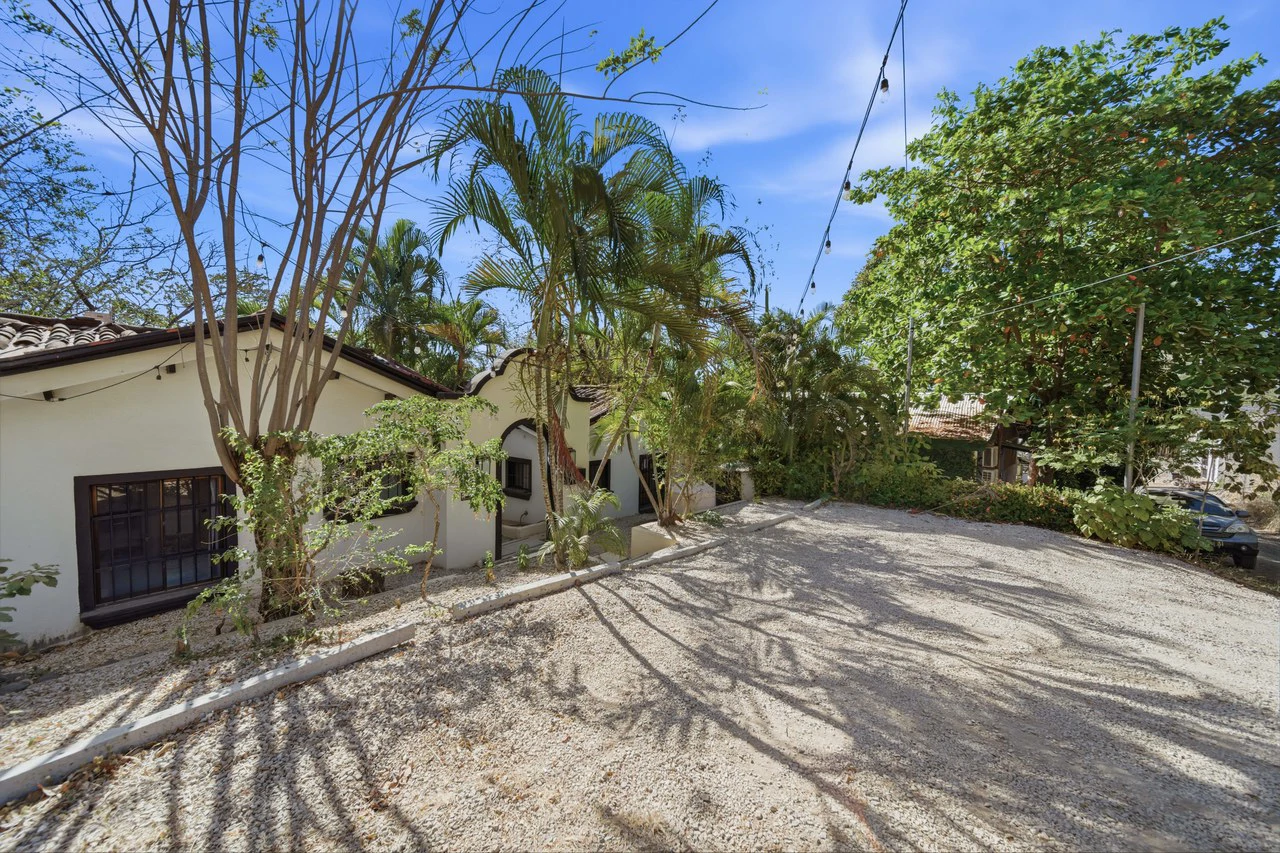 Hotel Gardenia: Turnkey Boutique Hotel in the Heart of Tamarindo - Proven Income Meets Tropical Lifestyle - Gallery image 34