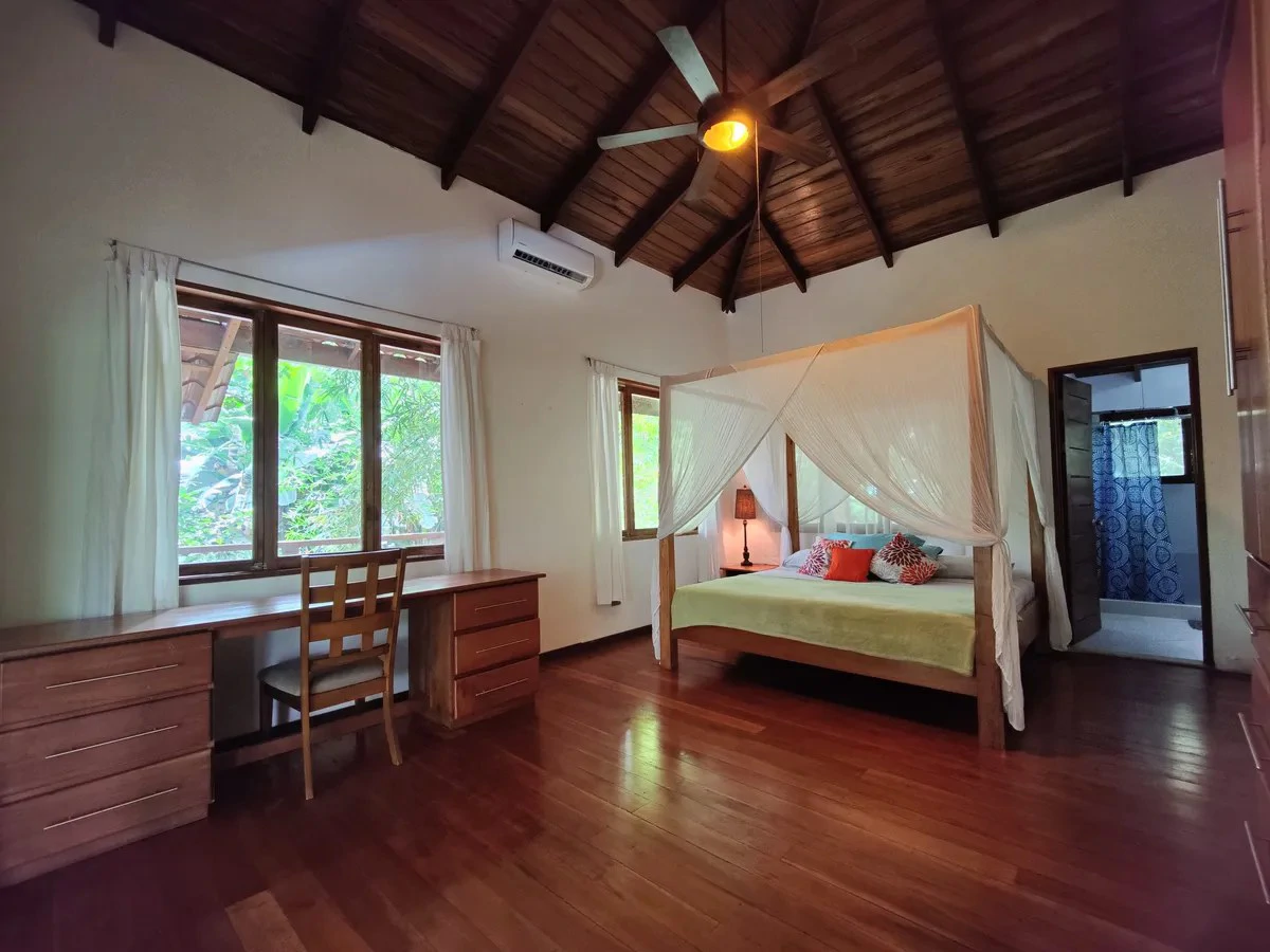 ID 78: 2 Bd/3 Ba Home on 1156 sqm Lot in Playa Chiquita Villa - Gallery image 9