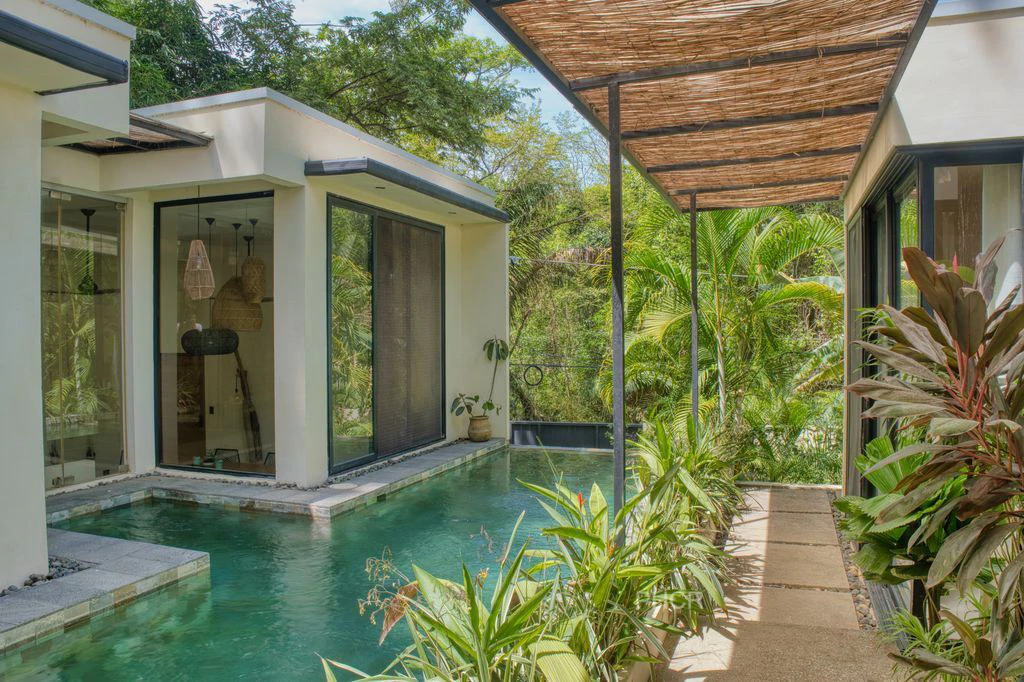 Casa Mareva: Luxury Tropical villa 5 minutes from Playa Pelada - Guiones Nosara - Gallery image 4