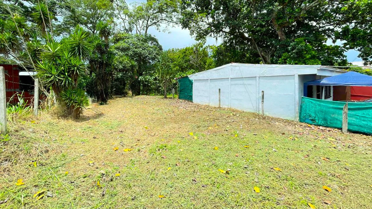 Lot for Sale Near Downtown Atenas, Alajuela – Residential or Commercial Use