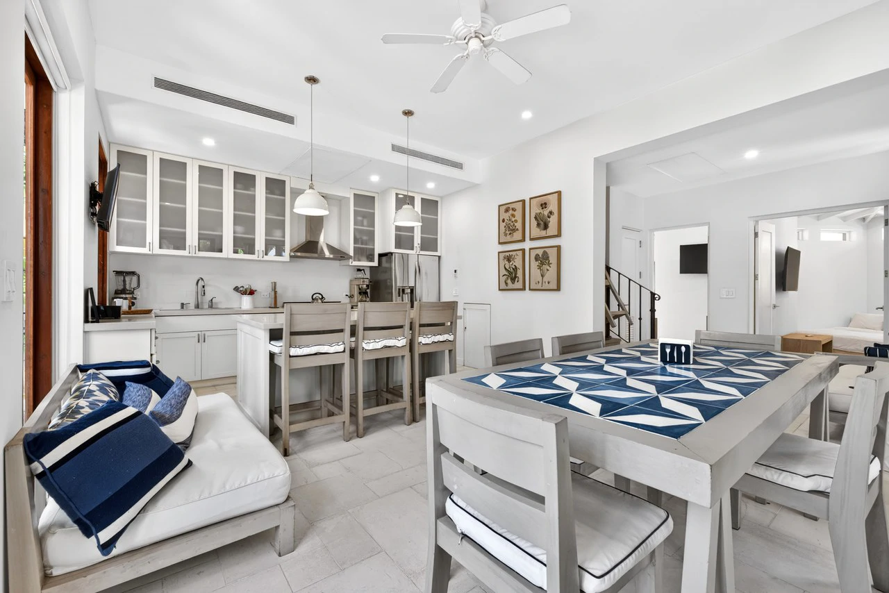 25 Paseo Del Mar: Best-Priced Beachfront Home in Las Catalinas - Gallery image 15