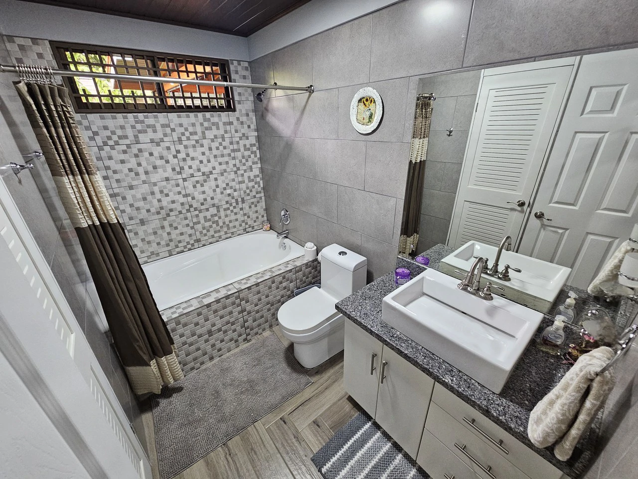 Countryside House For Sale in San Rafael - Gallery image 10