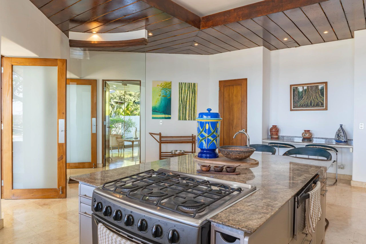 Vista Bahia Estate - Exceptional Luxury Opportunity - Gallery image 11