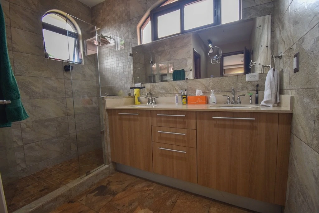 House For Sale in Ciudad Colón - Gallery image 28