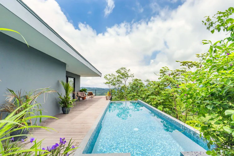 Coco: 3-Bedroom Forest-Side Home Near Playa Pájaros - Gallery image 25