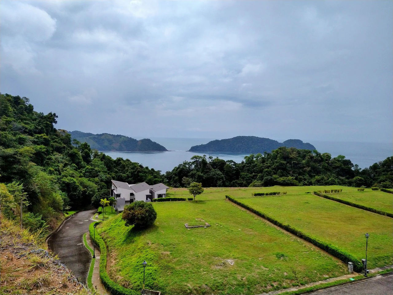 Lot #48: ¡Luxury lots for sale with amazing ocean views in Playa Herradura!