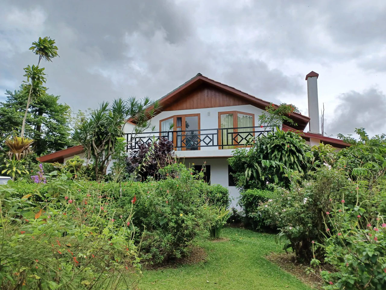 Nuevo arenal: Looking for a Property to Develop Family Residences with Lake Views? - Gallery image 9