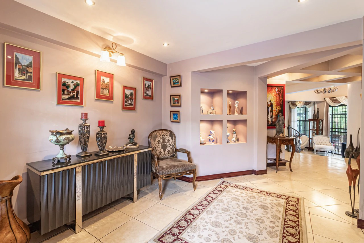 House For Sale in Escazú - Gallery image 9