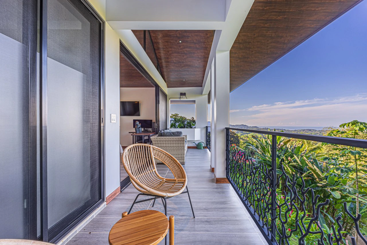 Beautiful Ocean View Casa Espiritu de la Jungla in Ojochal. Excepting Bitcoin!: Mountain House For Sale in Ojochal - Gallery image 8