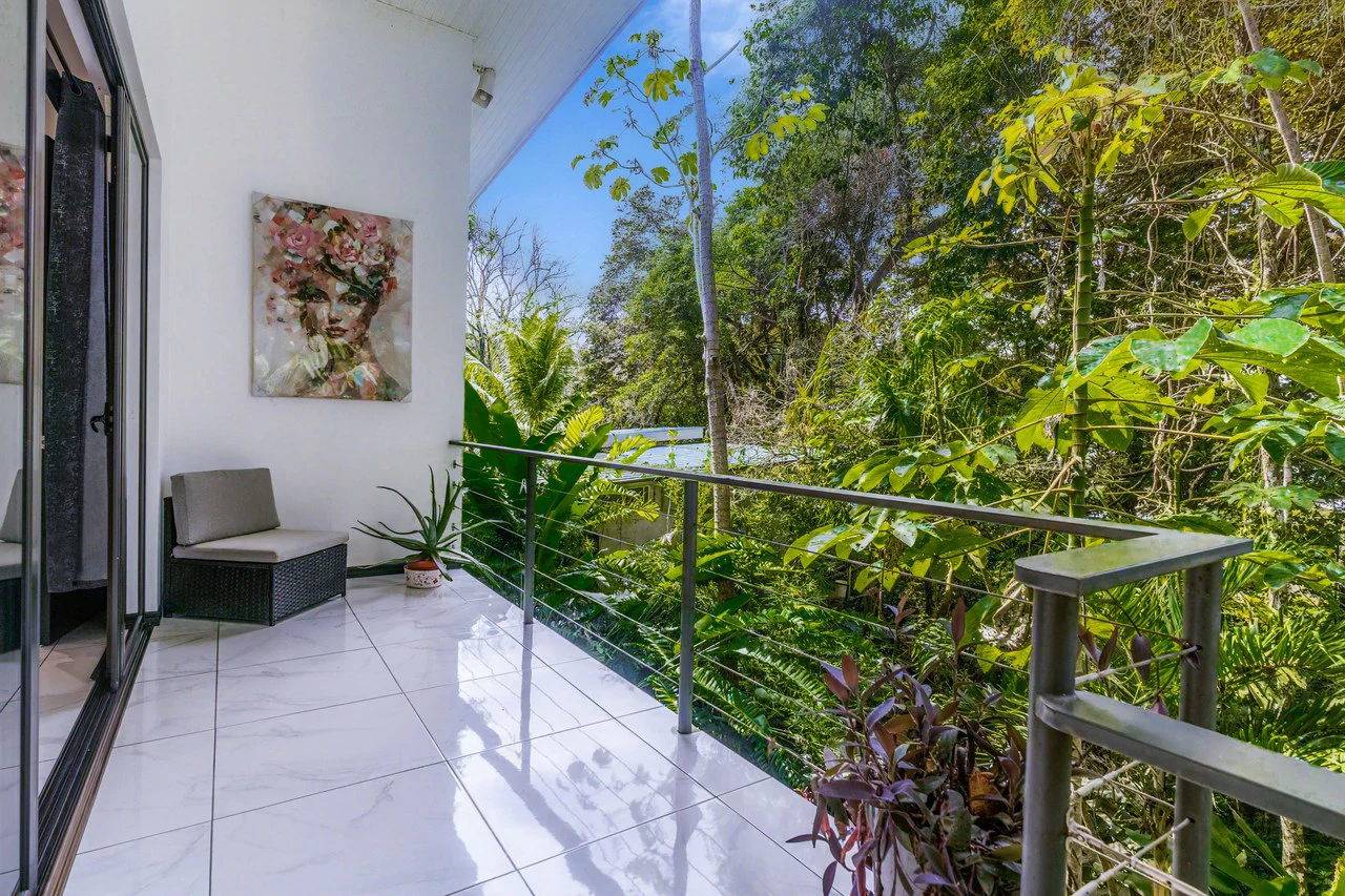 Charming 2 Bedroom Home + Studio located in heart of Uvita - photo 15