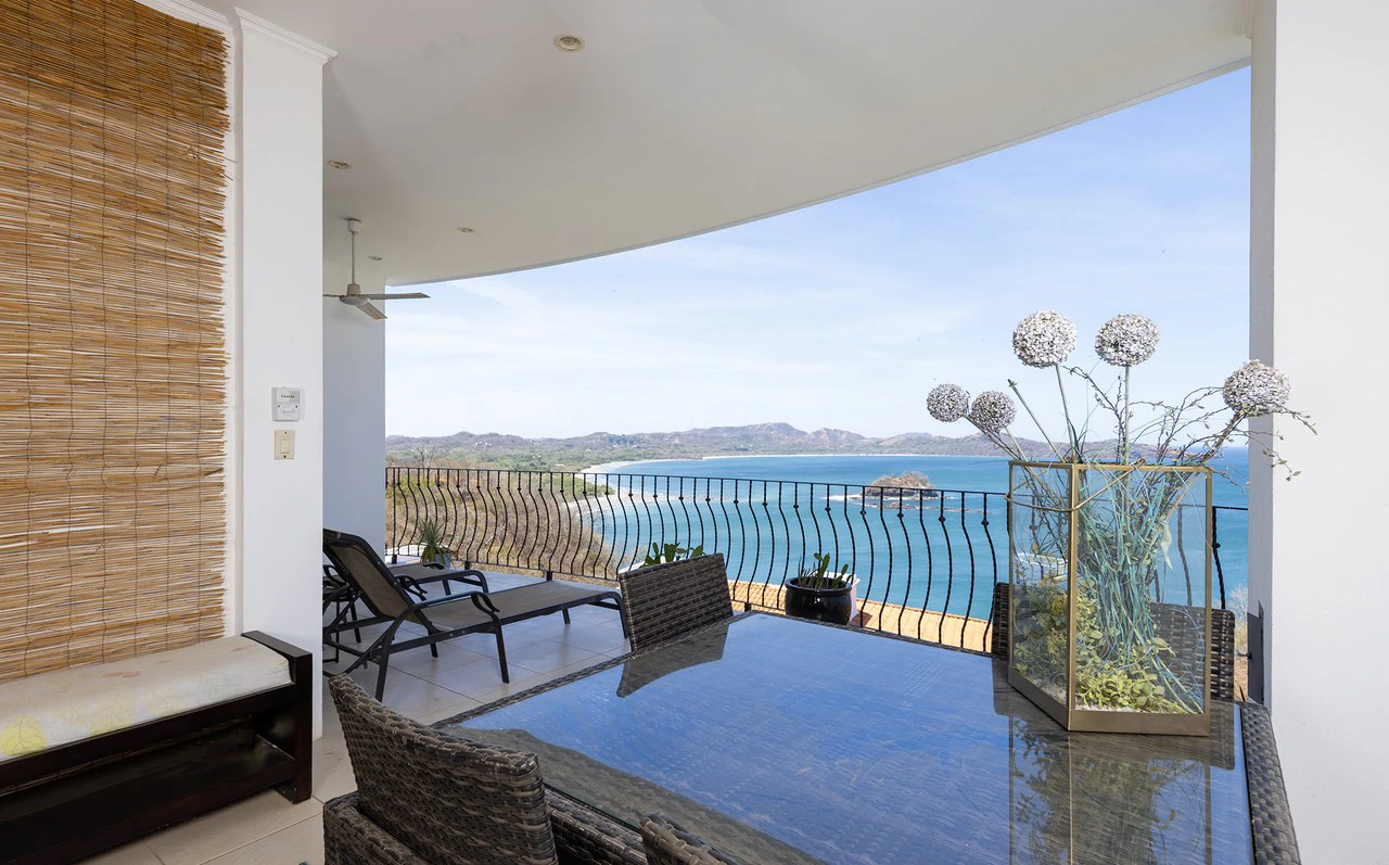 Flamingo Towers 23: Stunning ocean view, vacation home or rental income. - Gallery image 9