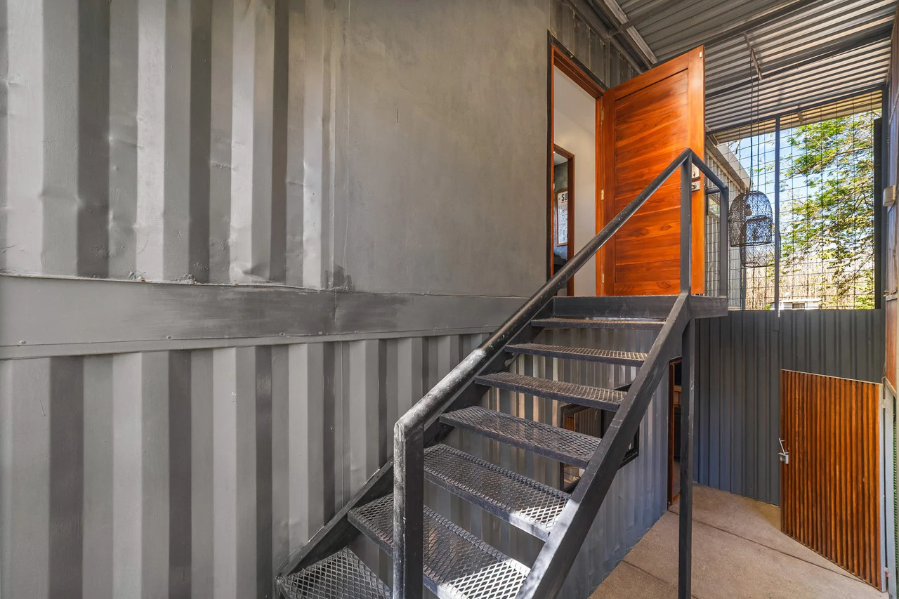 Surfside Container Home: Turnkey 2BR & Mixed-Use Potential - Gallery image 17