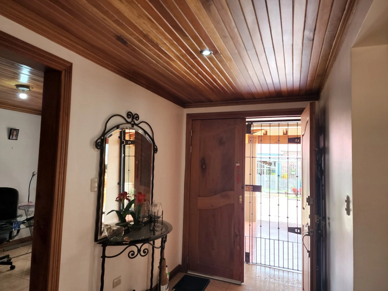 Condominium For Sale in San Miguel - Gallery image 3