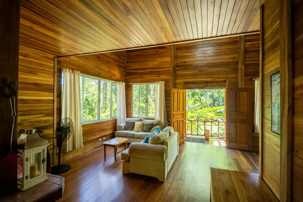 ID 26: 2 BD/2 BA Private Jungle Chalet in a Gated Community Near Hone Creek - Gallery image 13