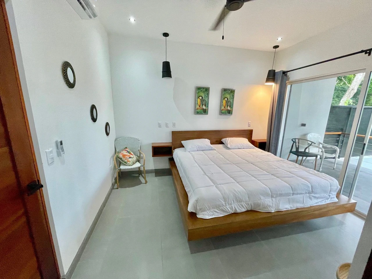 0.17 ACRES – 3 Bedrooms, Brand New Luxury Home in Uvita, Minutes From Beaches and Services, Wooded Lot, Year Round Stream, Private And Fully Furnished, Ready to Move!!! - Gallery image 23