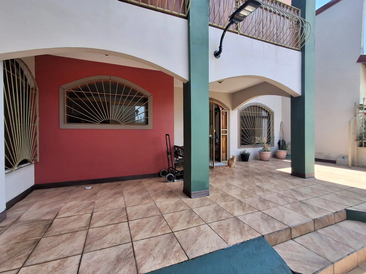 Casa Naranjales: 5 bedroom 2 story home in central Grecia - Gallery image 4
