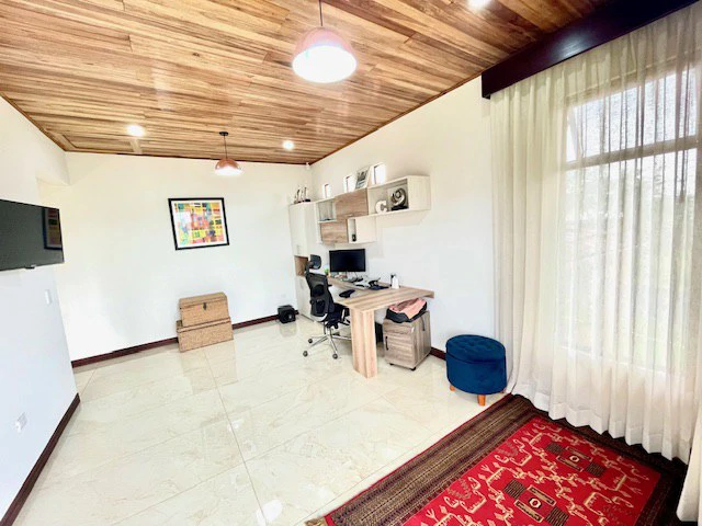 CA-005 Casa del Invernadero: Premium 3-BR / 3.5-BA Gated Estate in Grecia | Turnkey Furnished Option, Private Greenhouse, Clay Roof & River Access - Gallery image 32
