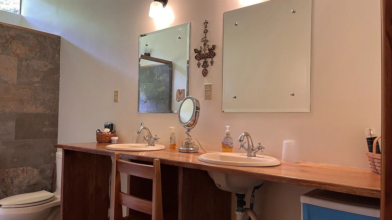 Mountain House For Sale in San Isidro del General - photo 26