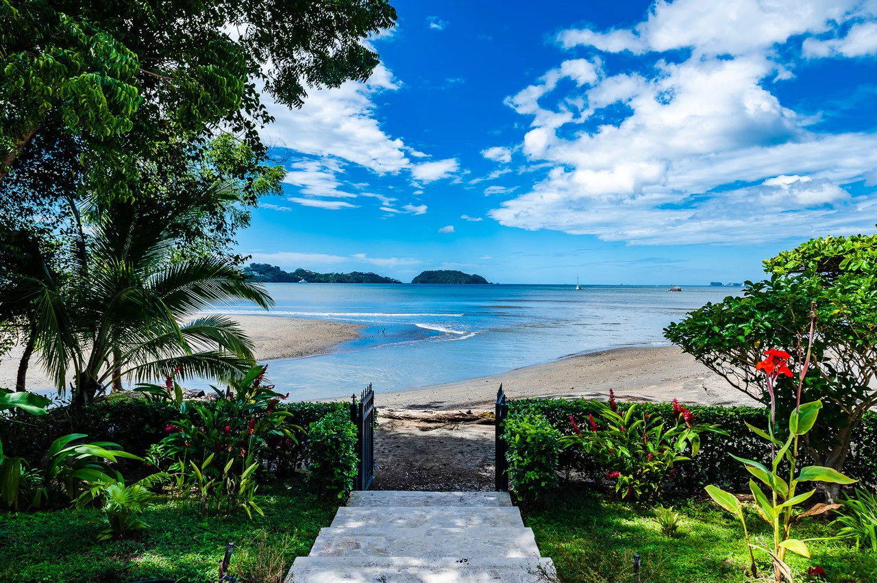 Casa Oltmann: Beach Front Mansion - Gallery image 24