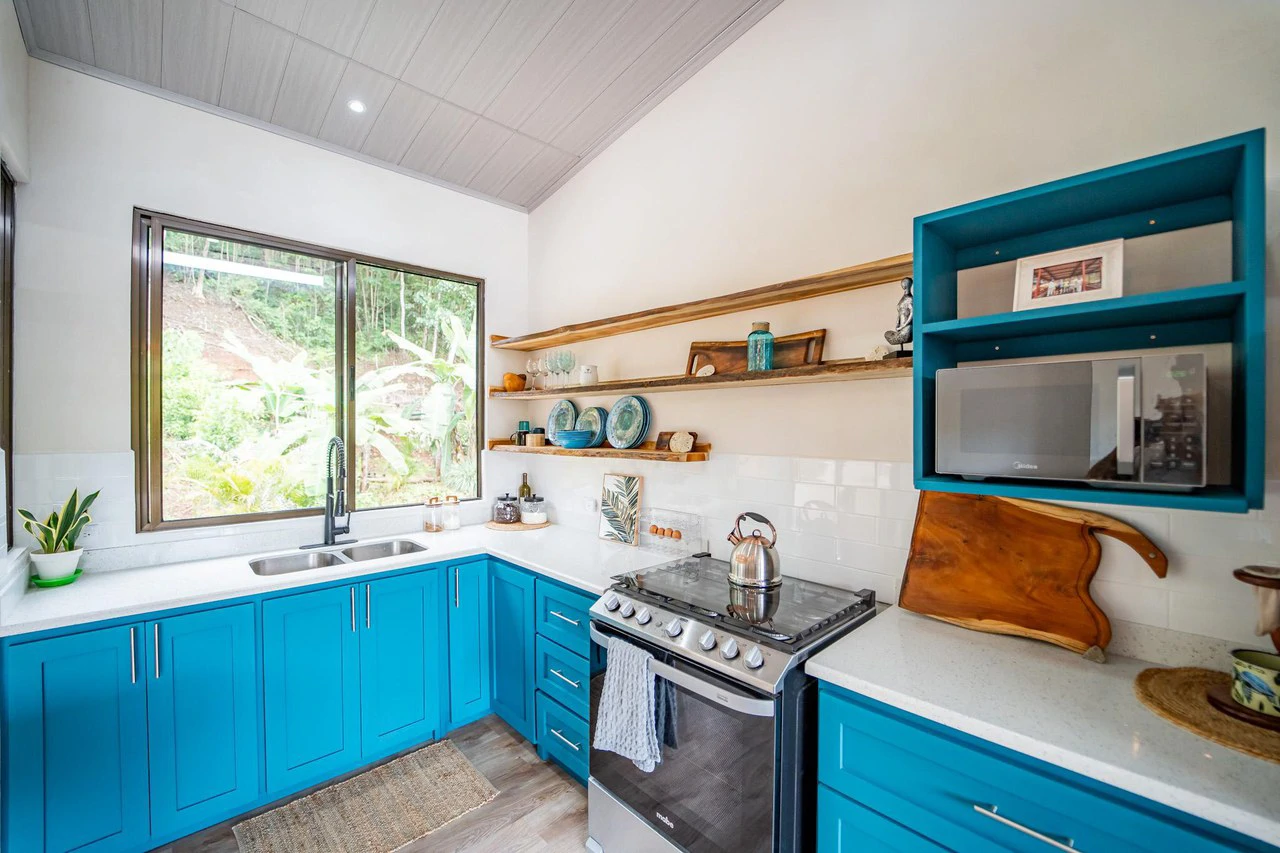 Casa Melina - Modern 3BR Mountain View Home: Mountain House For Sale in Playa Samara - Gallery image 11