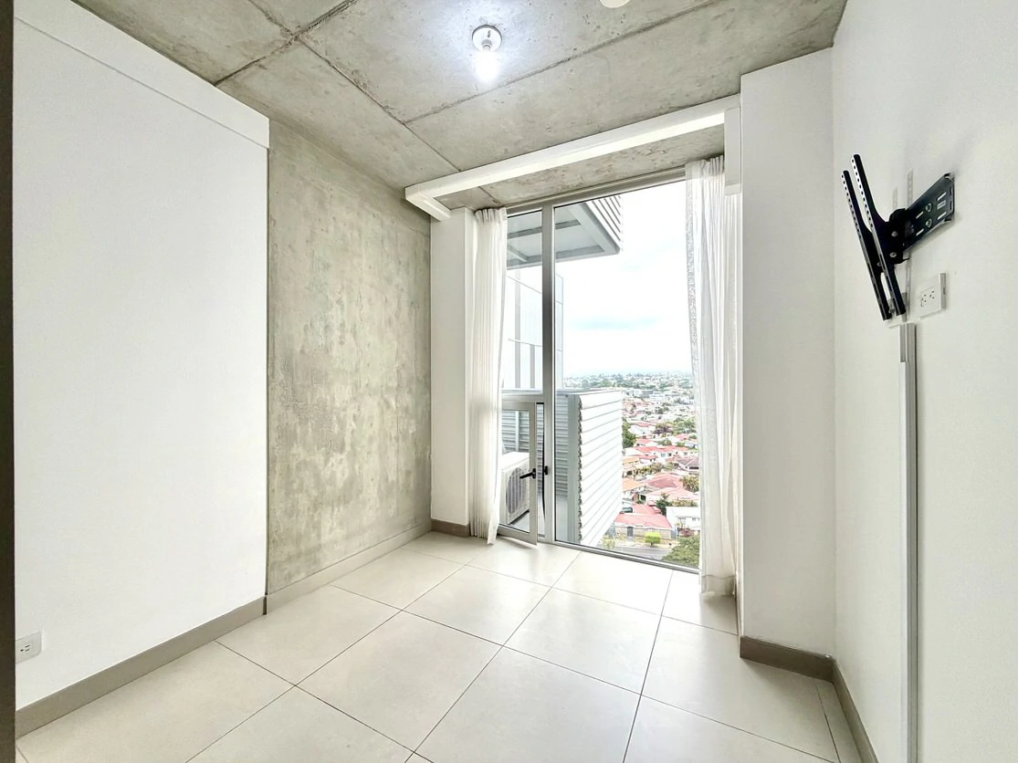 Torre iFreses —: Apartment for Sale | 1 Bedroom | 17th Floor | Panoramic Views | Airbnb Friendly | Curridabat | $115,000 - photo 4