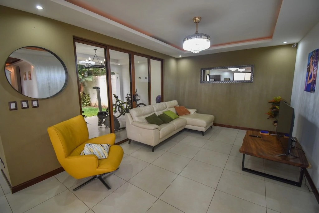 House For Sale in Ciudad Colón - Gallery image 9
